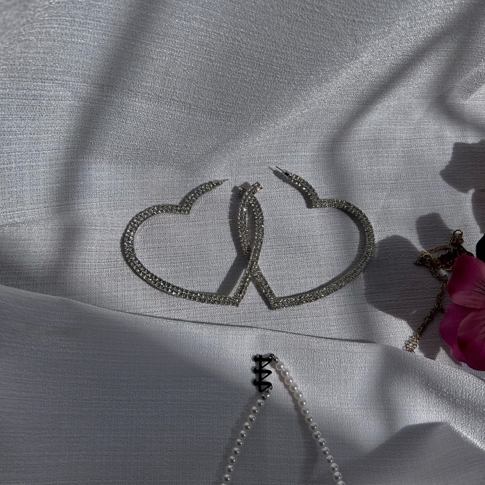 Exquisite love heart shaped hoop earrings embellished with rhinestones silver